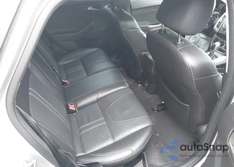 2014 Ford Focus Se from USA, damaged, VIN 1FADP3K26EL292911